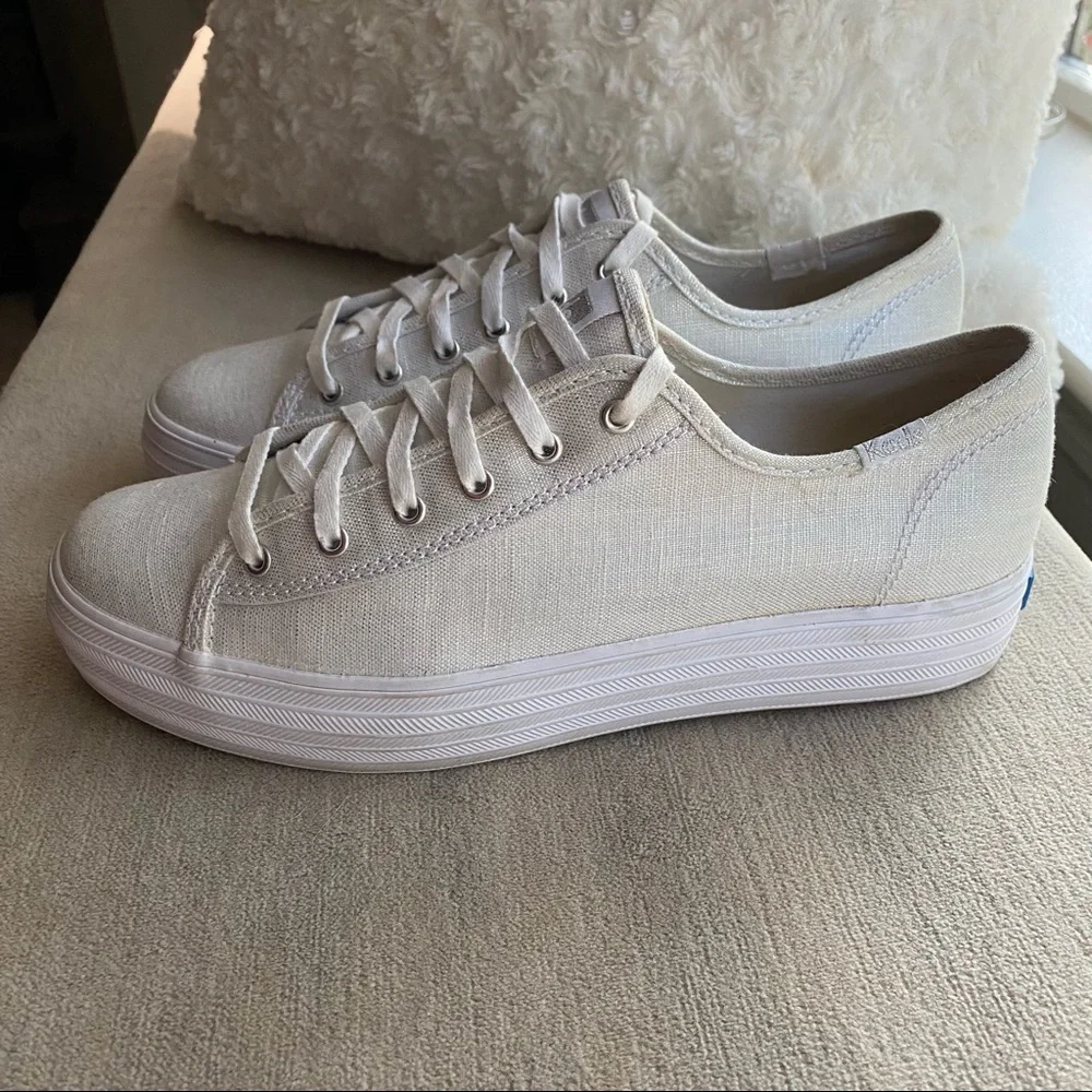 Woman’s KEDS Triple Kick Met Silver Sneakers Size 7 Only Worn Once! - Picture 5 of 12